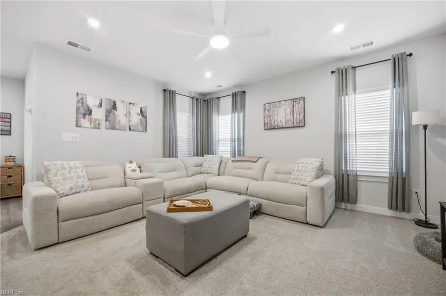 2104 Mainsail Drive, Carrollton, VA 23314 - #3