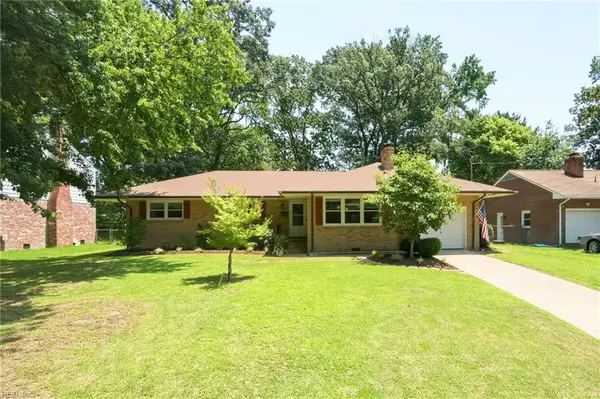 7 Indian Springs Drive, Newport News, VA 23606