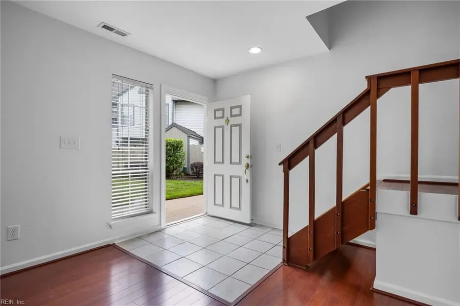 264 Ferdinand Circle, Virginia Beach, VA 23462 - #2
