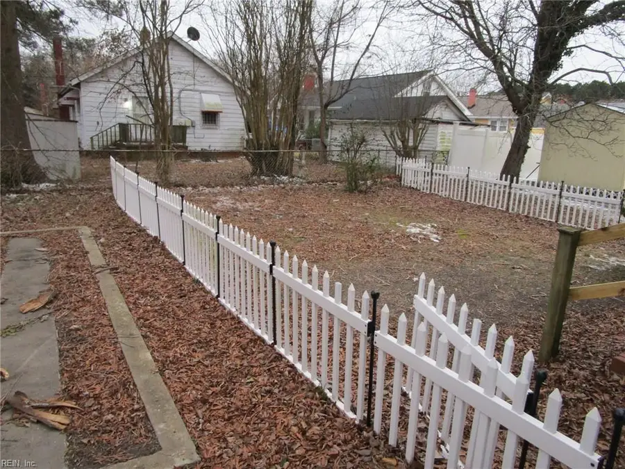 373 Schley Avenue, Hampton, VA 23661 - #3