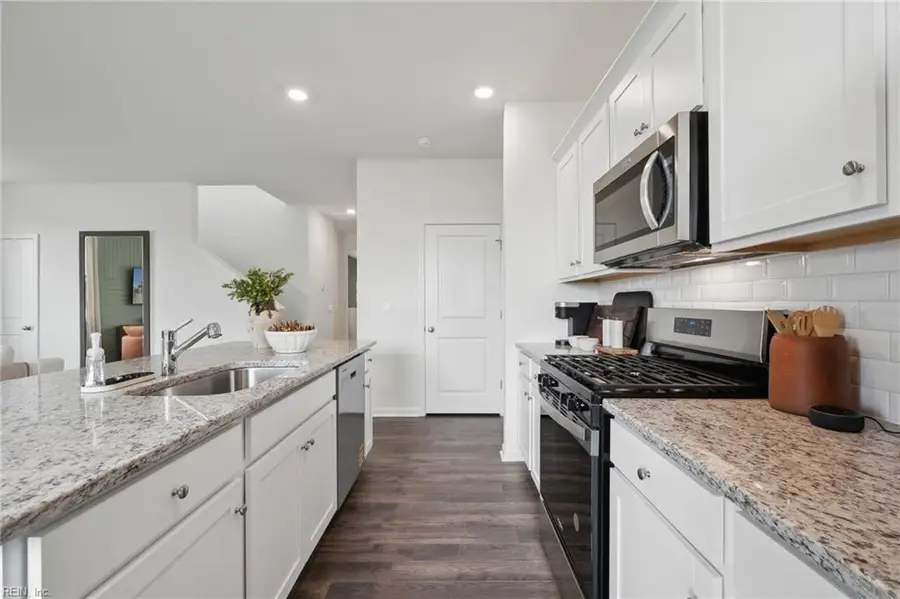 108 Gallop Way, Yorktown, VA 23690 - #3
