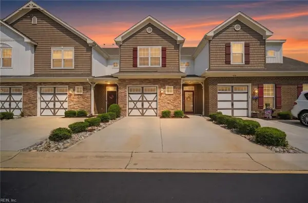 432 Autumn Green Lane, Chesapeake, VA 23320