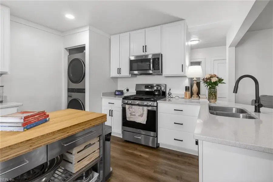 336 E Randall Avenue, Norfolk, VA 23503 - #2