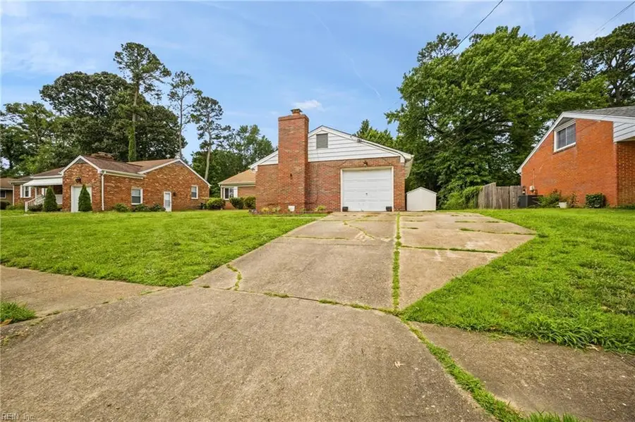 611 Charlton Drive, Hampton, VA 23666 - #2