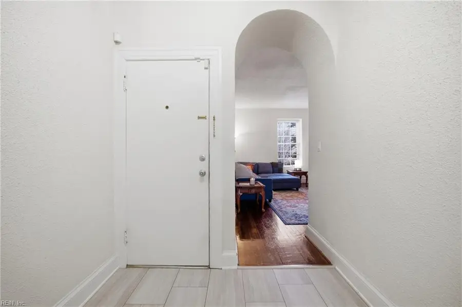 1015 Colonial Avenue #4, Norfolk, VA 23507 - #3