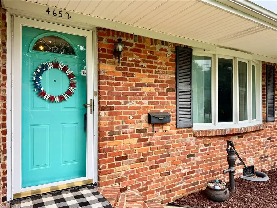 4652 Miles Standish Road, Virginia Beach, VA 23455 - #2