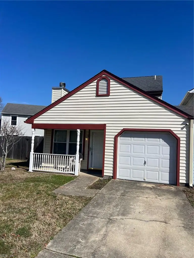 405 Cobblewood Arch Arch, Chesapeake, VA 23320 - #1