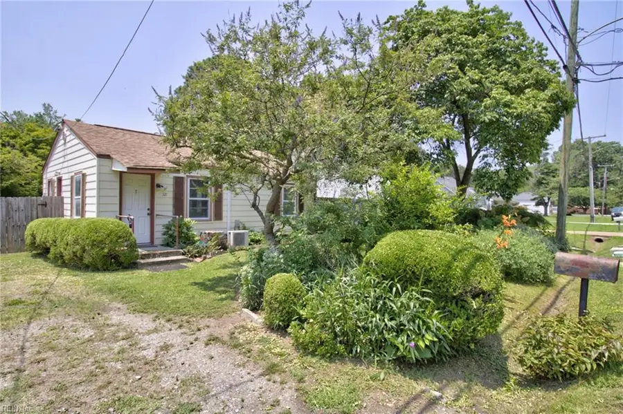 121 Lucas Avenue, Norfolk, VA 23502 - #2