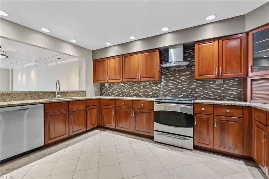 475 Water Street #802, Portsmouth, VA 23704 - #3