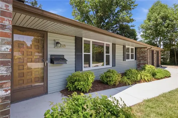 569 Brentwater Road, Virginia Beach, VA 23452