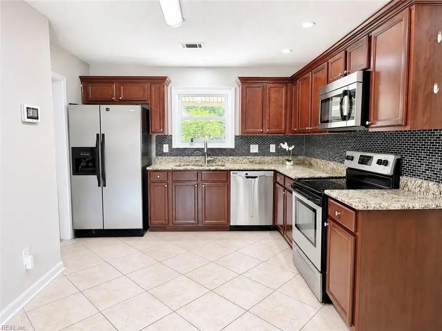 4028 Foxwood Drive, Virginia Beach, VA 23462 - #3