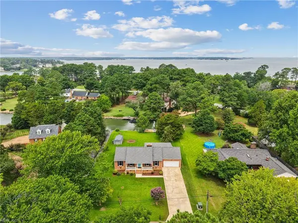 6 Twin Creek Road, Poquoson, VA 23662