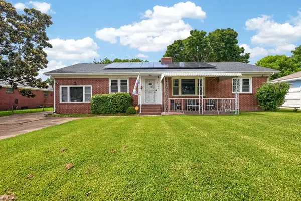 2708 Heutte Drive, Norfolk, VA 23518