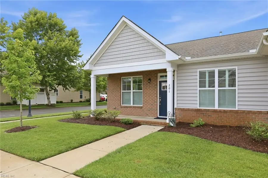 201 Cathedral Street, Smithfield, VA 23430 - #3