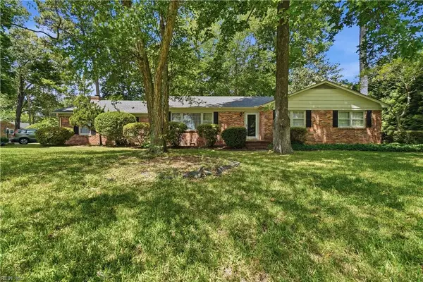 533 Kings Grant Road, Virginia Beach, VA 23452