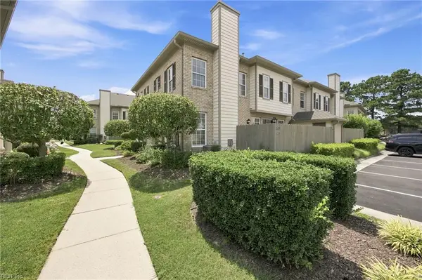 2017 Hardwick Court, Virginia Beach, VA 23454