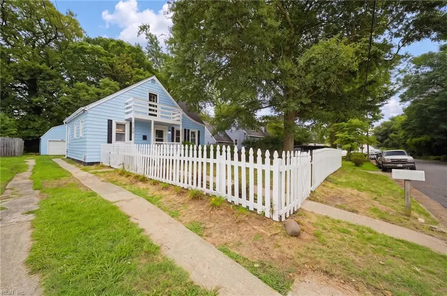 216 Manteo Avenue, Hampton, VA 23661 - #2