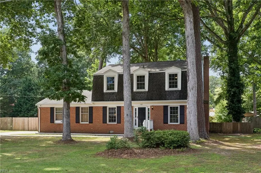 305 W Woodland Drive, Yorktown, VA 23692 - #2