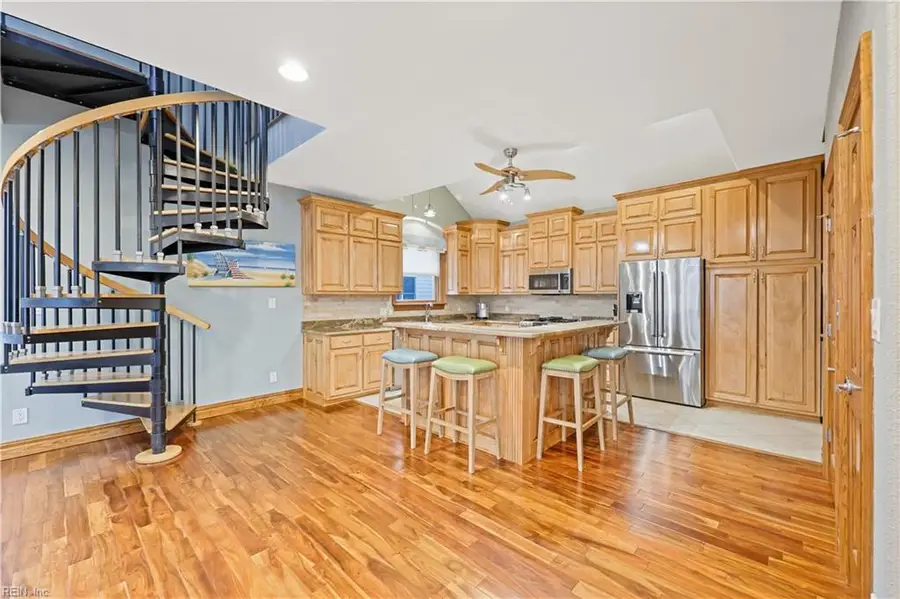 217 16th Street, Virginia Beach, VA 23451 - #3