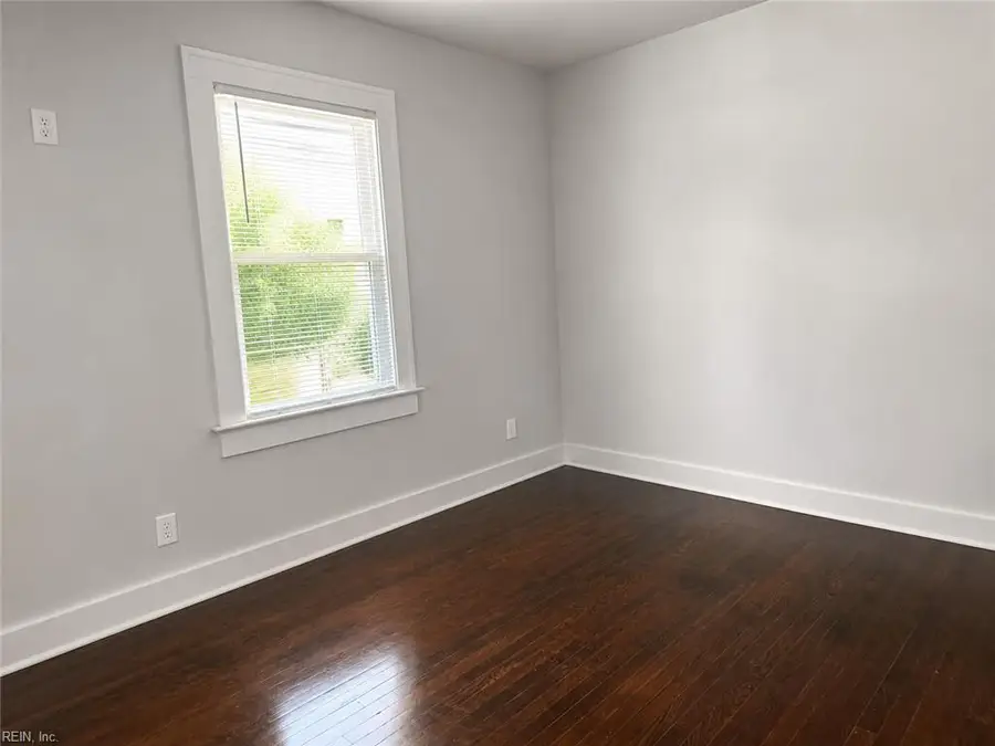 37 Sycamore Avenue, Newport News, VA 23605 - #2