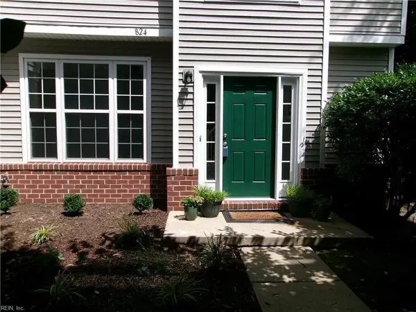 824 Oak Springs Court, Newport News, VA 23602