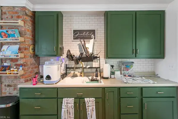 2802 Parish Avenue, Newport News, VA 23607