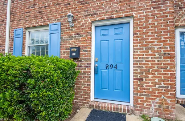 894 Elizabeth Court, Virginia Beach, VA 23451