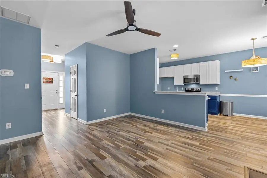 6823 Watch Harbour Circle, Hayes, VA 23072 - #3