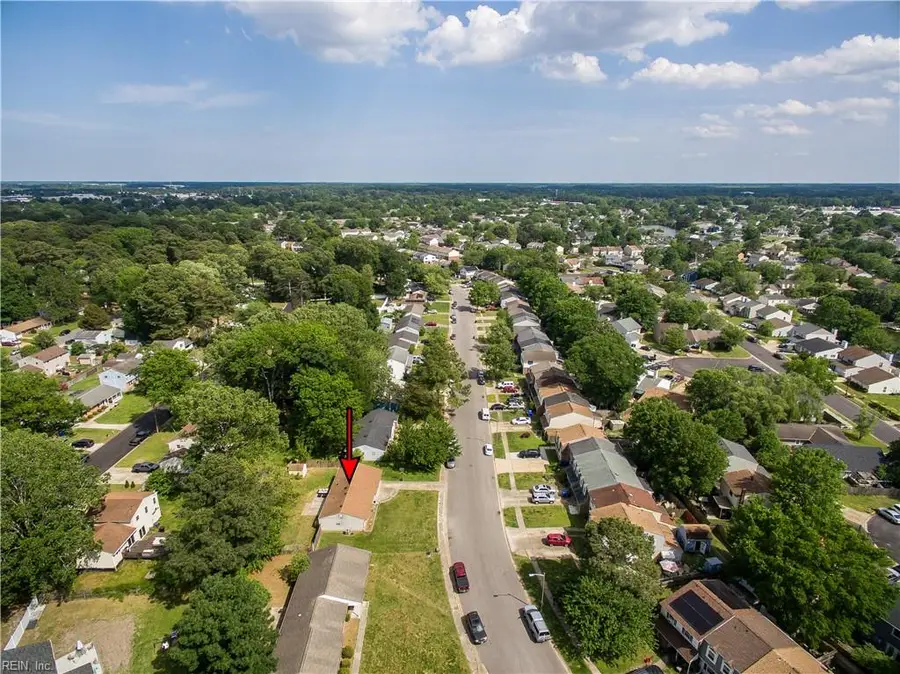 3340 Lakecrest Road, Virginia Beach, VA 23452 - #3