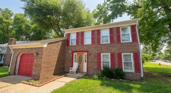 1912 Dawnee Brook Trail S, Chesapeake, VA 23320