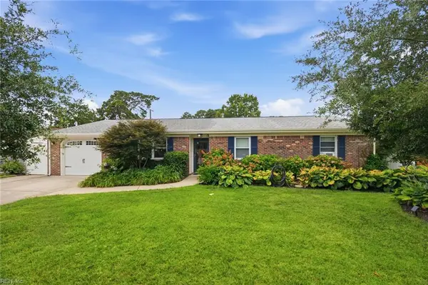 3805 Croonenbergh Way, Virginia Beach, VA 23452