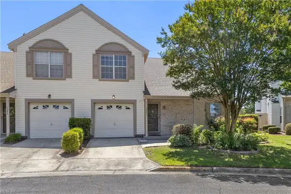 5041 Heathglen Circle, Virginia Beach, VA 23456