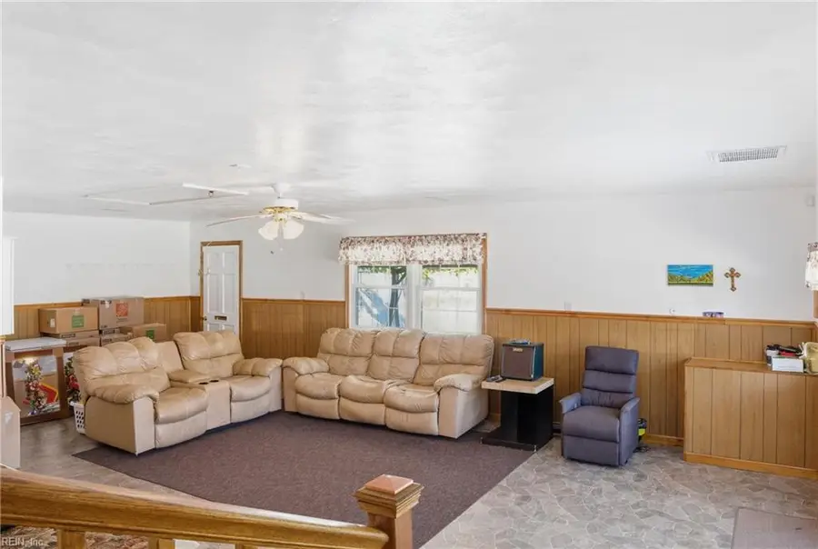 229 Newtown Road S, Norfolk, VA 23502 - #3