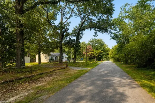 2004 Girard Avenue, Chesapeake, VA 23323