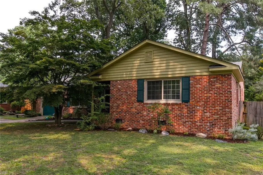 5 Barbour Drive, Newport News, VA 23606 - #2
