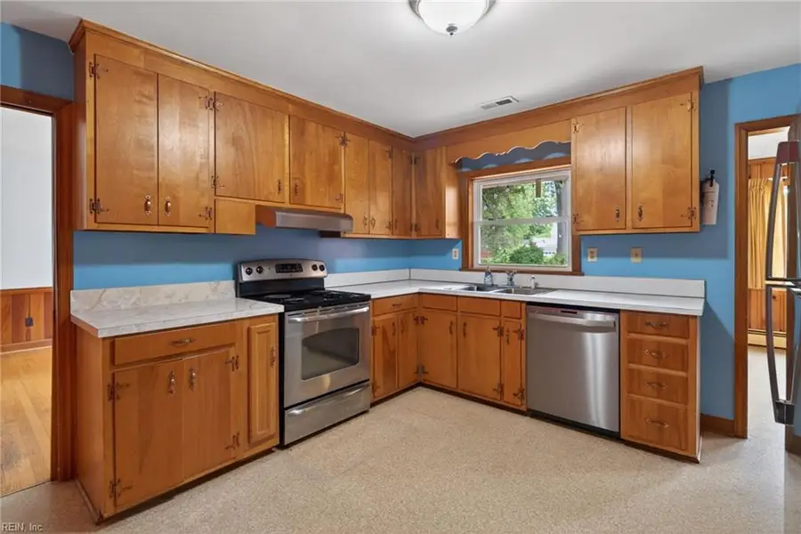 110 Marvin Drive, Hampton, VA 23666 - #2