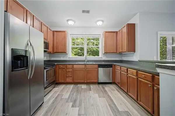 912 Southmoor Drive #206, Virginia Beach, VA 23454