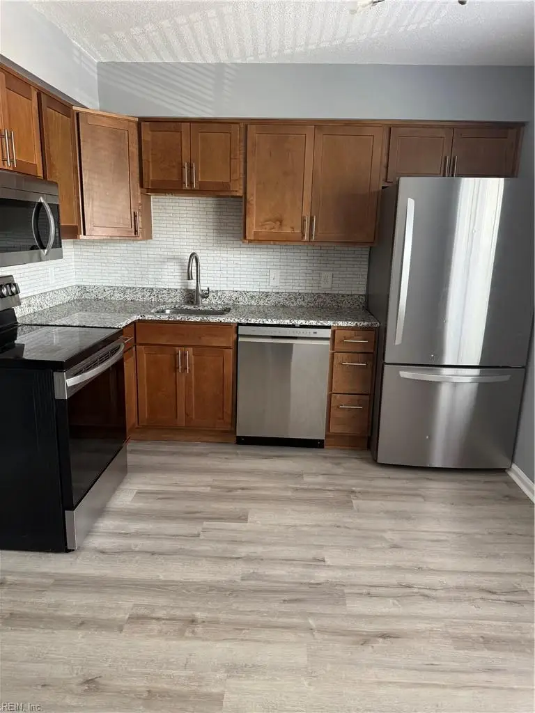 6020 Edgelake Drive, Virginia Beach, VA 23464 - #2