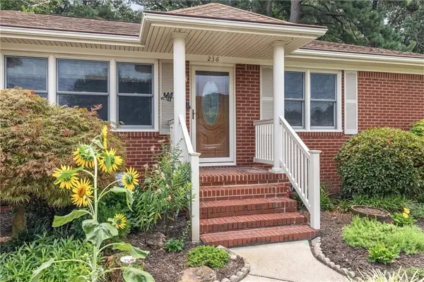 236 E Mcginnis Circle, Norfolk, VA 23502
