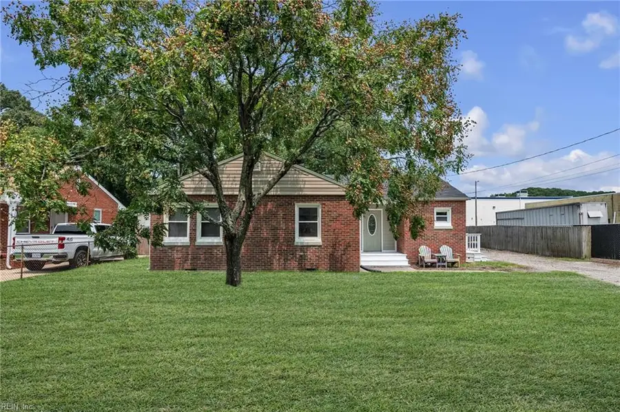104 Oak Street, Yorktown, VA 23693 - #2