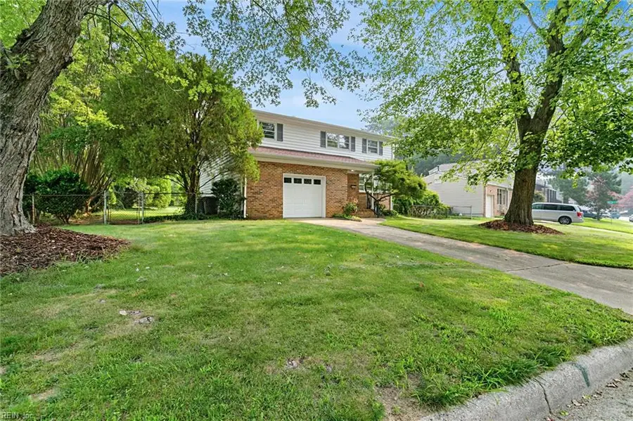 142 Linbrook Dr Drive, Newport News, VA 23602 - #2