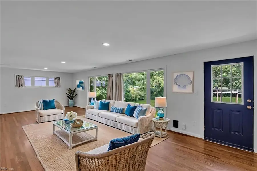 6 Downing Place, Newport News, VA 23606 - #3