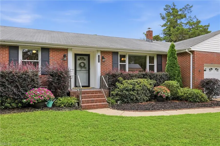 3609 Hermitage Drive, Portsmouth, VA 23703 - #2