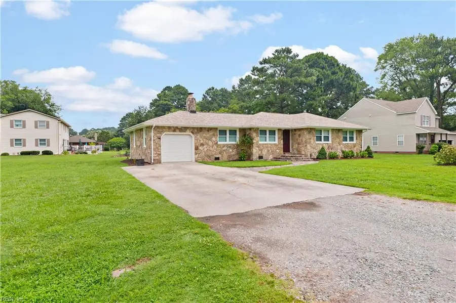101 Barcroft Drive, Smithfield, VA 23430 - #2