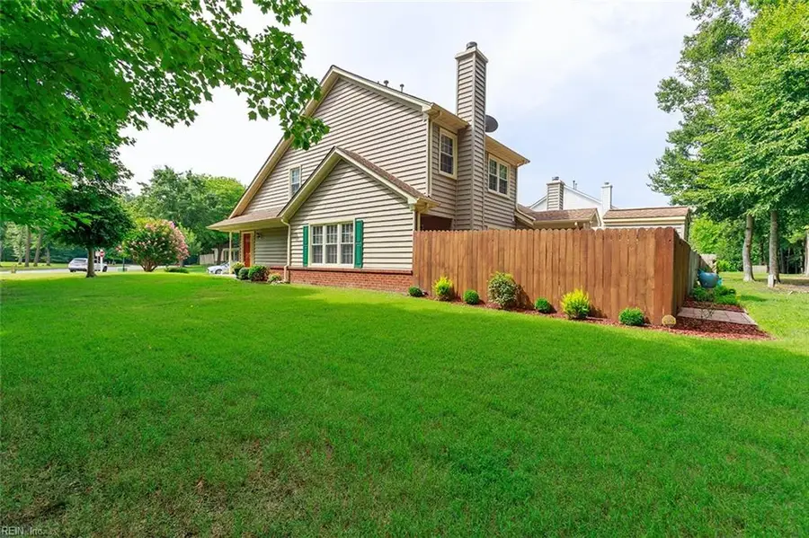 100 Songbird Trail, Yorktown, VA 23692 - #2