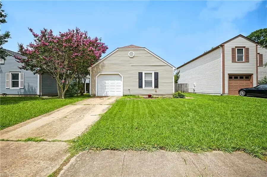 827 Chimney Hill Parkway, Virginia Beach, VA 23462 - #3
