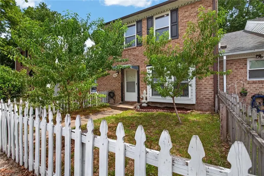 716 Oak Hurst Court Court #716, Virginia Beach, VA 23462 - #2