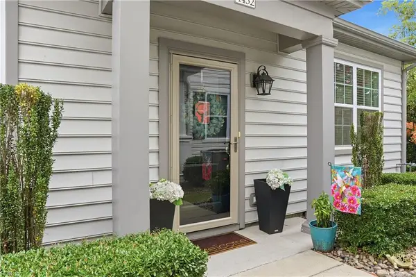 4452 Turnworth Arch, Virginia Beach, VA 23456