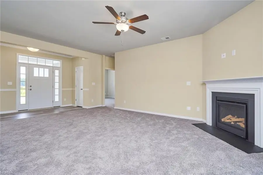 2207 Hampton Roads Parkway, Chesapeake, VA 23321 - #2