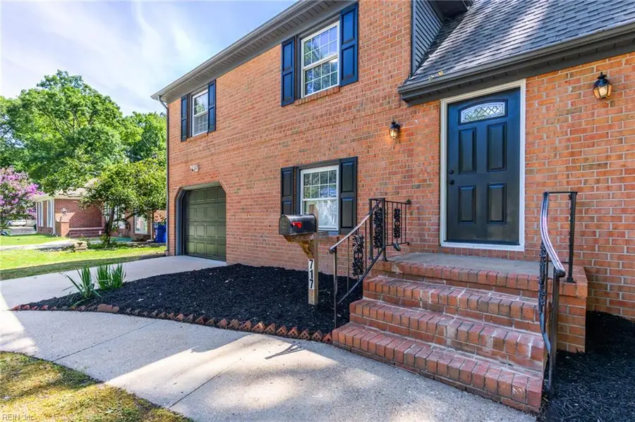717 Prescott Circle, Newport News, VA 23602 - #3